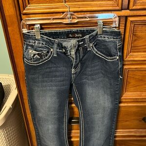 Jeans waist 15”, inseam 29”. Sized 6P